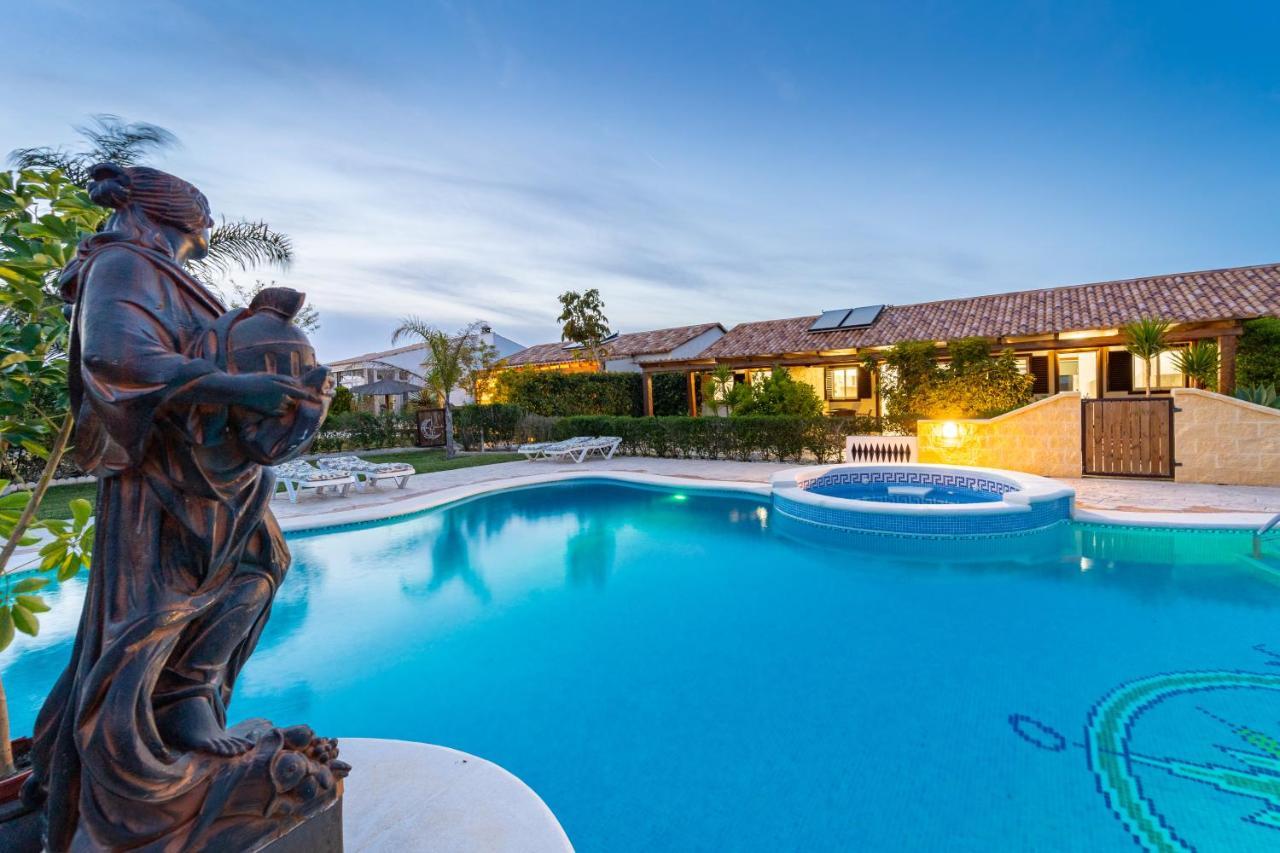 Vakantiehuis Jibazahora Libra Zahora